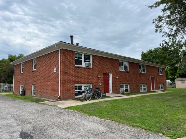 101 College Park Ct #2, Normal, IL 61761