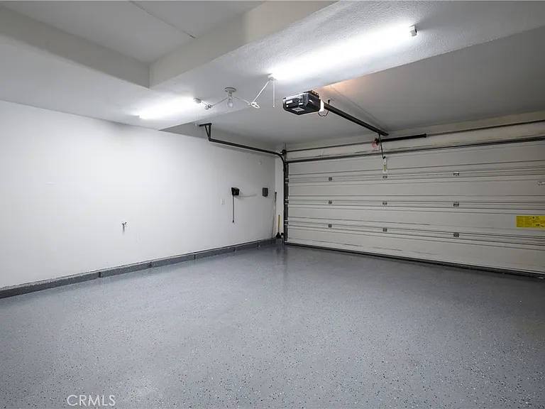 883 Katella St — Photo 42
