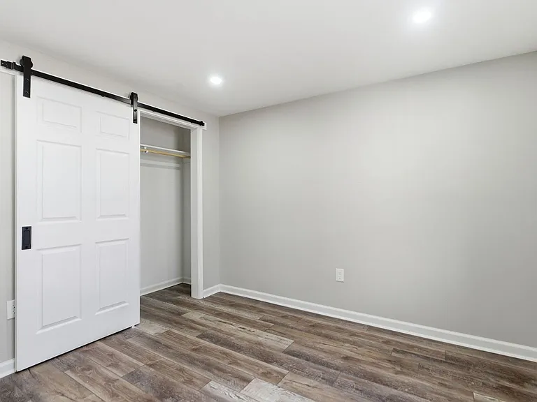 413 Price Ave — Photo 20