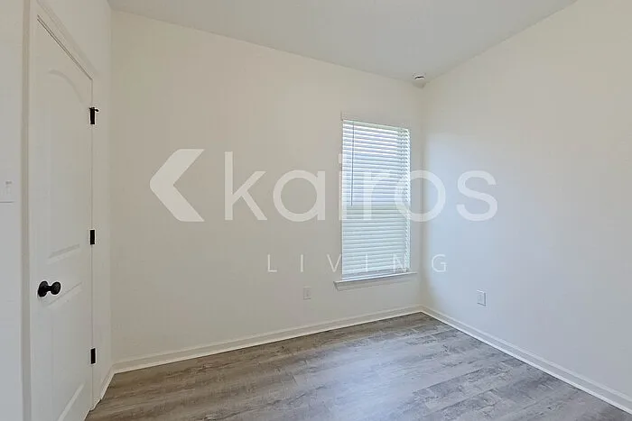 215 Peppercorn Way — Photo 14