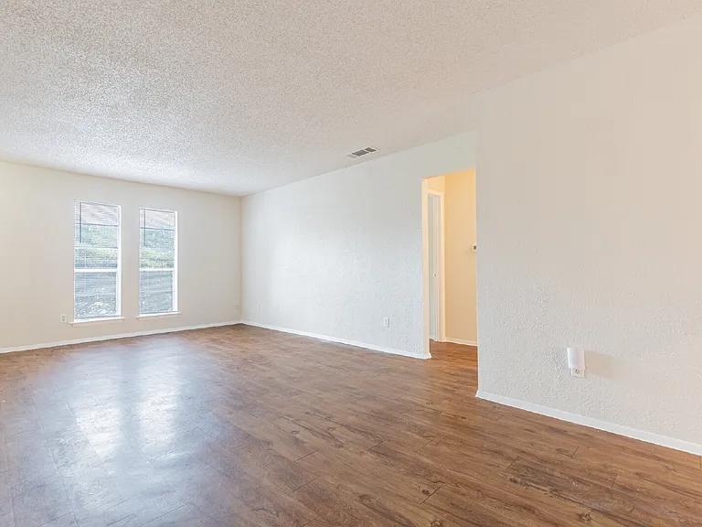 323 W William Cannon Dr #A — Photo 8