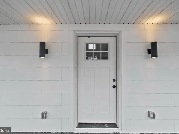 2031 Englewood Ave, Baltimore, MD 21207