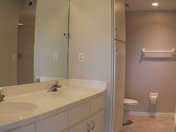 4th image of 9650 Victoria Ln APT 305