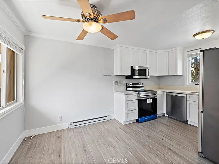 2037 S Coast Hwy #12 — Photo 4