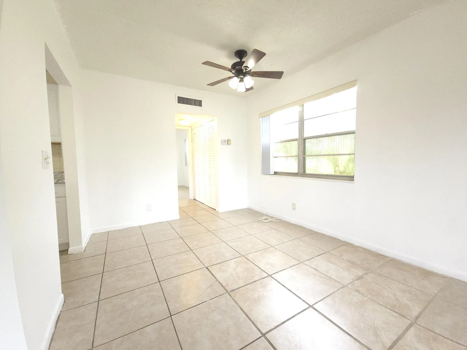 1 bed, 1.5 bath, 684 sqft, $1,500 — Photo 4