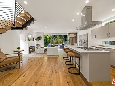 562 Westbourne Dr, West Hollywood, CA, 90048