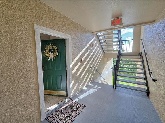 4th image of 5146 Northridge Rd Unit 212