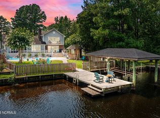 101 Lantern Ln, New Bern, NC 28562