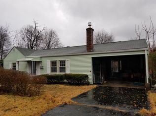 17 Oakview St, Worcester, MA 01605