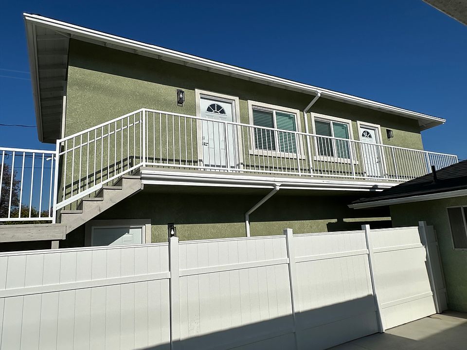 1st image of 3424A Palo Verde Ave