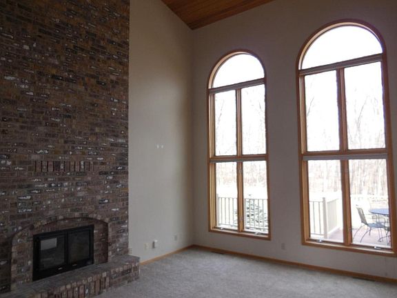 4th image of 5400 Vagabond Ln N