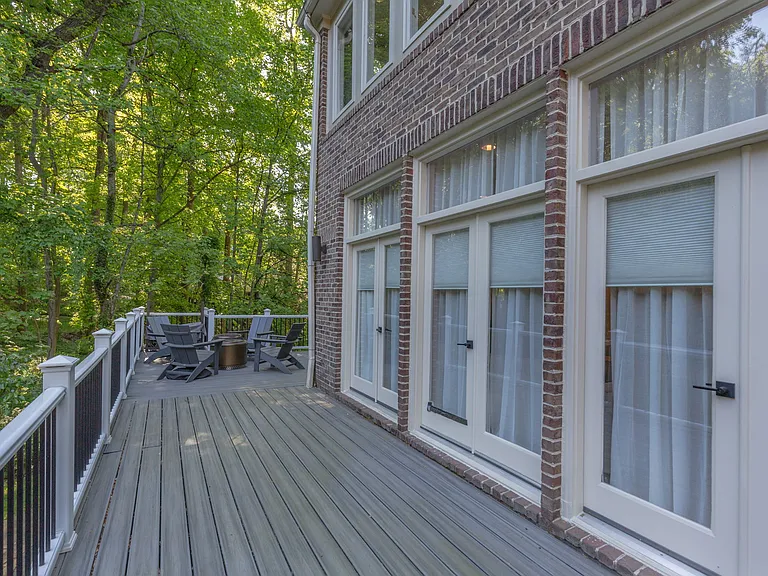 7005 Endicott Ct — Photo 36