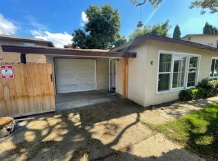 2657 Elden Ave UNIT C, Costa Mesa, CA 92627