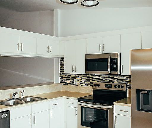 4th image of 5735 Foxlake Dr APT 7