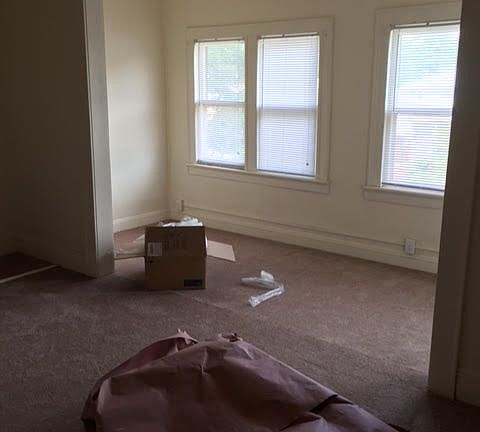 MASTER BR/ WALKIN CLOSET