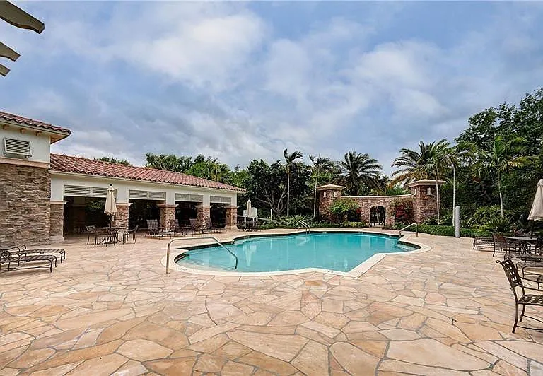 7551 Old Thyme Ct — Photo 18