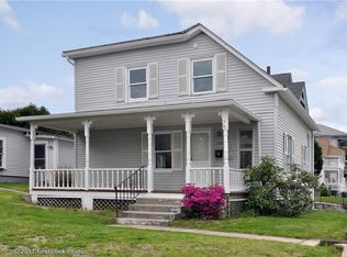 138 Central St, Lincoln, RI 02838