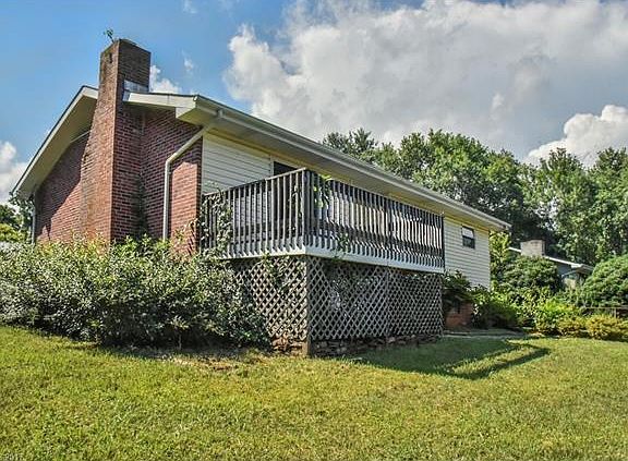 2nd image of 306 Beaucrest Dr