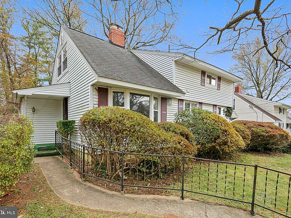 2nd image of 317 Broadwood Dr
