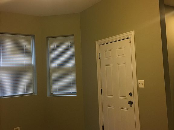 3rd image of 6409 S Saint Lawrence Ave #1