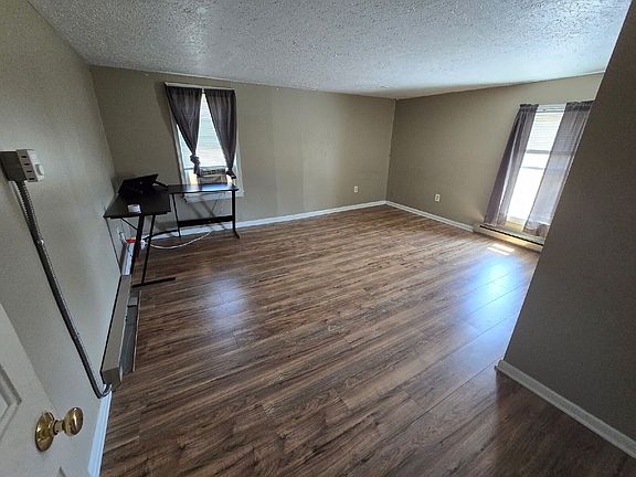 4th image of 5666 Germantown Rd