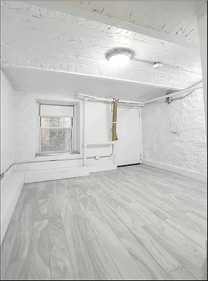 Rented by Bond New York | media 59