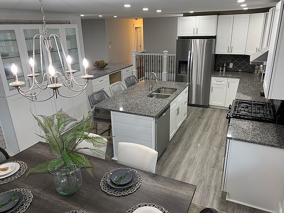 5th image of 5626 Mapleridge Dr