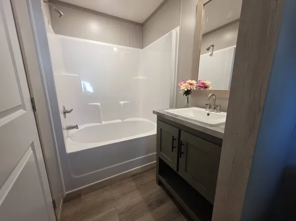 1400 E Roosevelt Ave Trailer 90, Grants, NM 87020