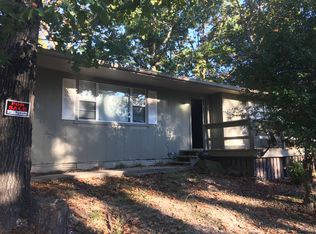 8216 Spruce Dr, Rogers, AR 72756