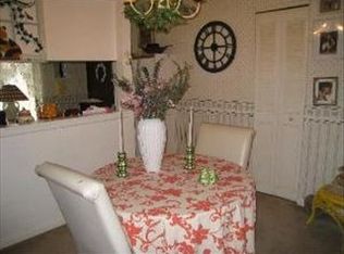 1414 Lehigh Ave APT B2, Glenview, IL 60026