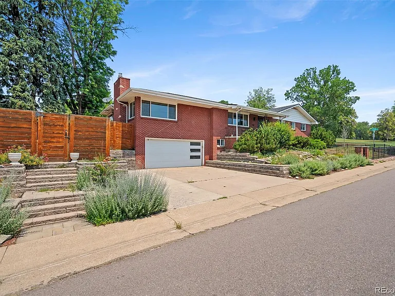 5701 W 49th Ave — Photo 3