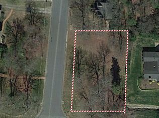 723 Colonial Dr, Burlington, NC 27215