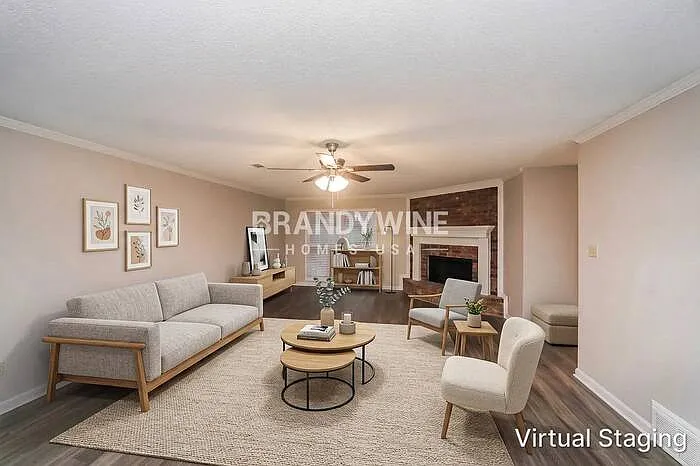 4 bed, 2.5 bath, 2747 sqft, $2,360 — Photo 3
