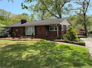 1632 Sanford Dr, Winston Salem, NC 27105