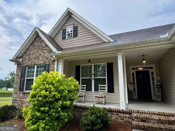 1565 Willow Springs Rd, Dallas, GA 30132