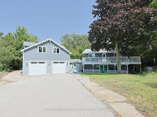 9994 Edward St, Lambton Shores, ON N0M 2L0
