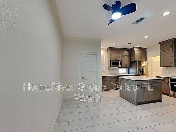 4th image of 2400 Royal Troon Dr