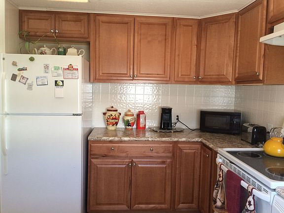 5th image of 2636 Japonica Dr
