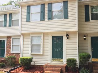 129 Luxon Pl, Cary, NC 27513