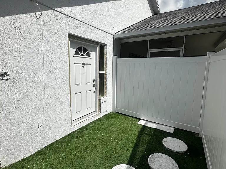 2384 Flamingo Lakes Dr #B — Photo 2