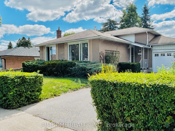 19 Sunderland Cres, Toronto, ON M1H 2V2