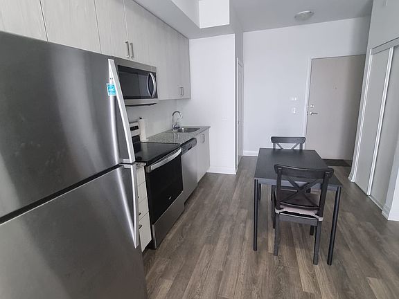 2nd image of 10 Meadowglen Pl #707