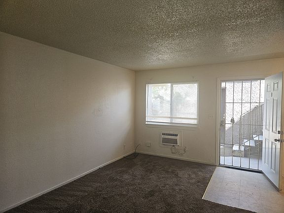 2nd image of 820 N Glenn Ave APT B