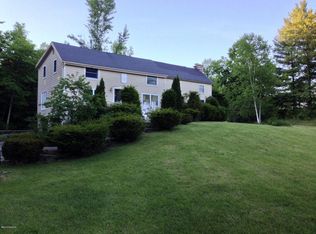 1959 Barber Pond Rd, Pownal, VT 05261