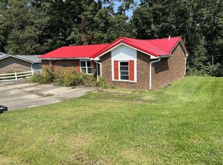 2121 Booth Quillen Rd, Ashland, KY 41102