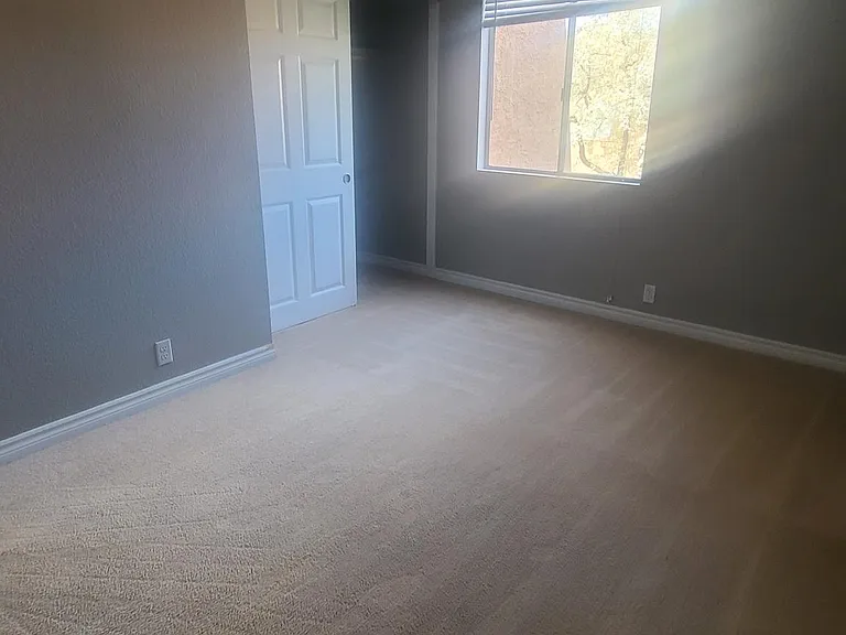 5061 River Glen Dr #70 — Photo 10