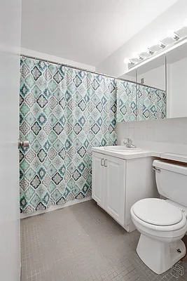 Rented by Halstead Real Estate | media 8