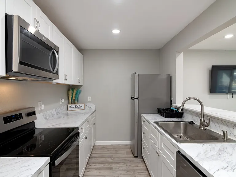 Casa Del Parque Luxury Apartments — Photo 25