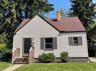 186 Crestwood St, Pontiac, MI 48341