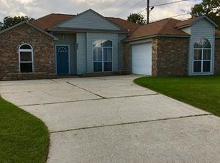 901 Fairway Dr, La Place, LA 70068